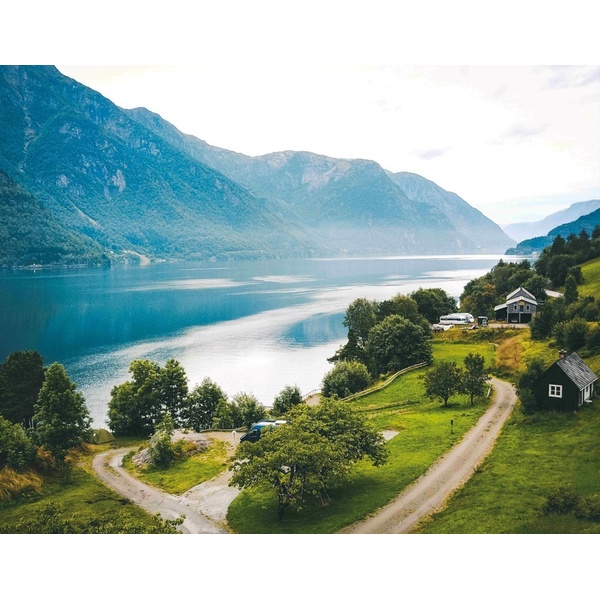 Календарь настенный 3-х блочный 2026 г. Озеро_домики, 3 гребня, бегунок, 295*720 мм